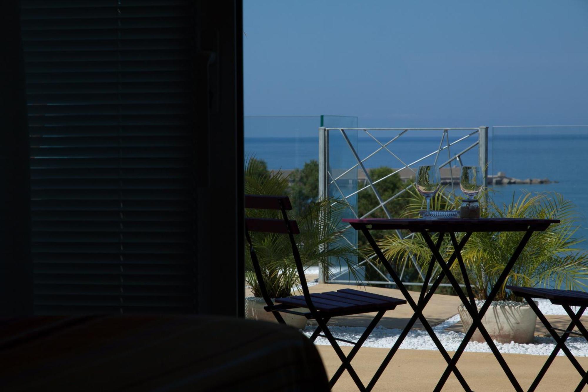 A Tonnara Hotel Cefalu Exterior photo