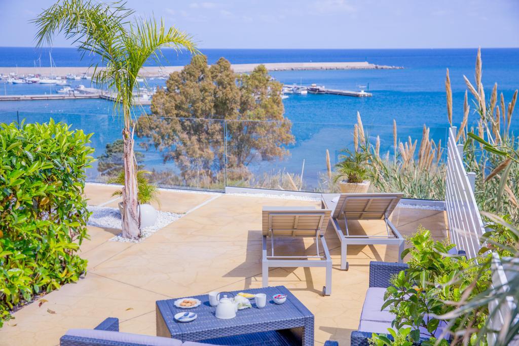 A Tonnara Hotel Cefalu Exterior photo